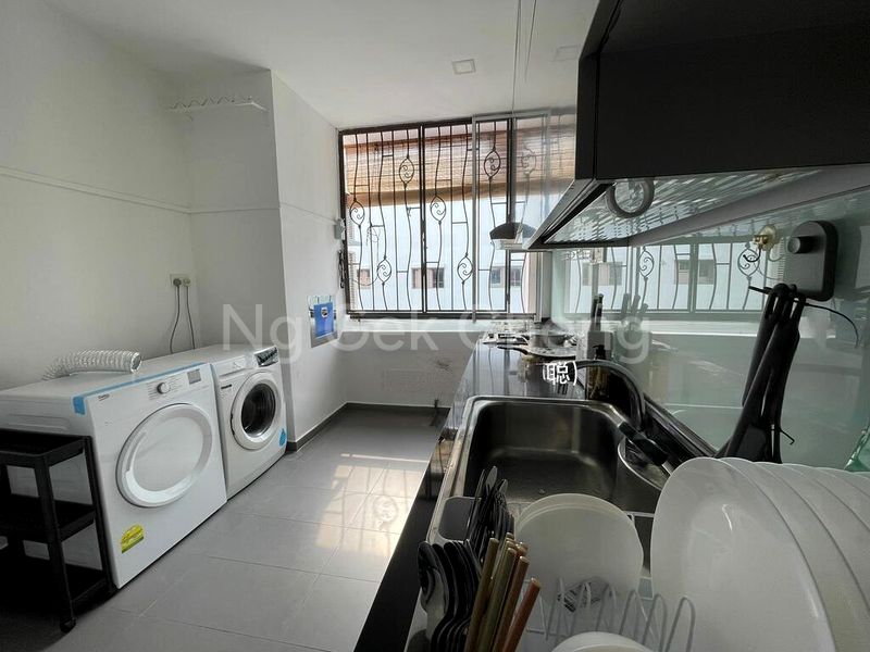Room (Condo) for Rent in  148 Pasir Panjang Road - Image 4